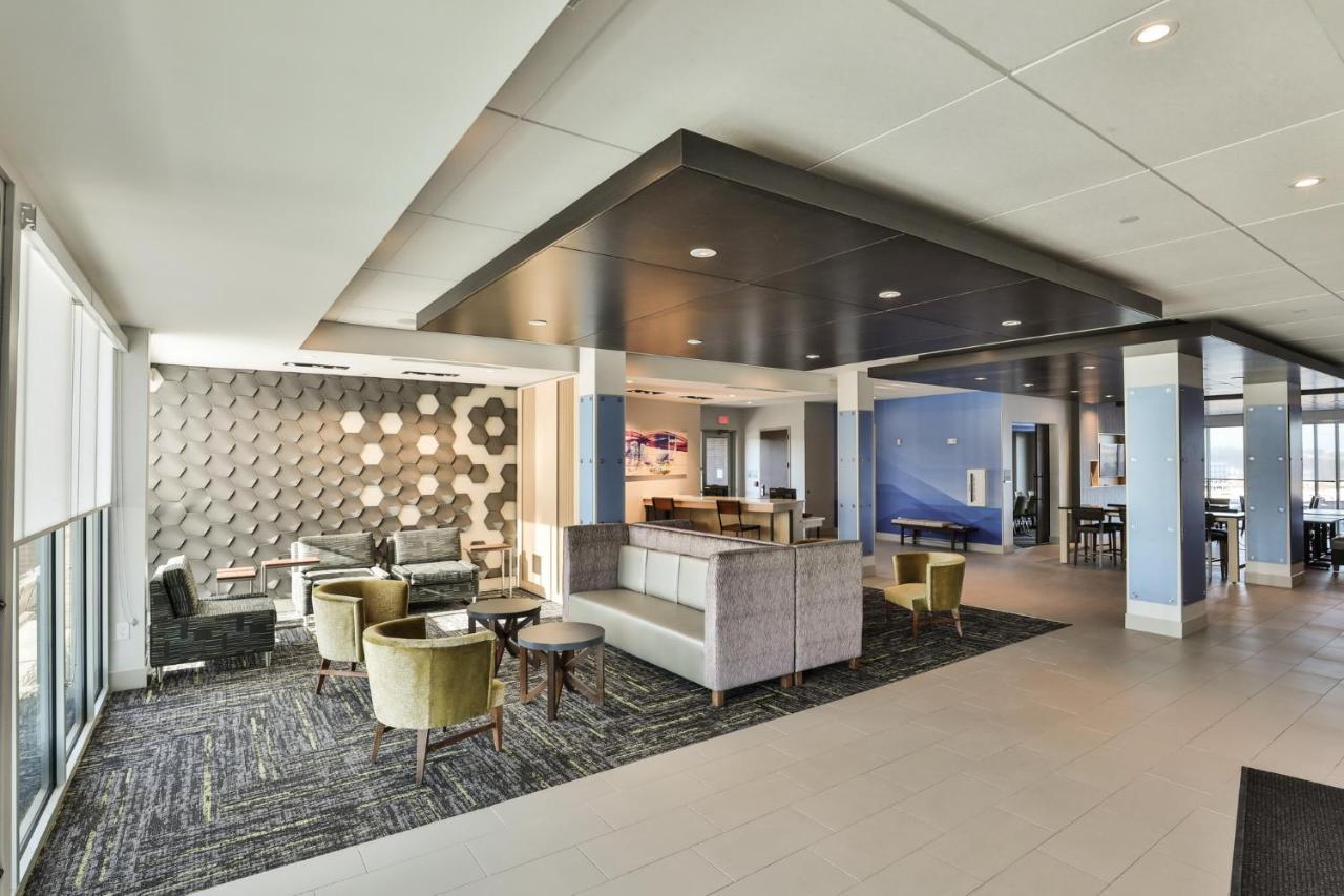 Holiday Inn Express & Suites - Nashville Metrocenter Downtown By Ihg Ngoại thất bức ảnh
