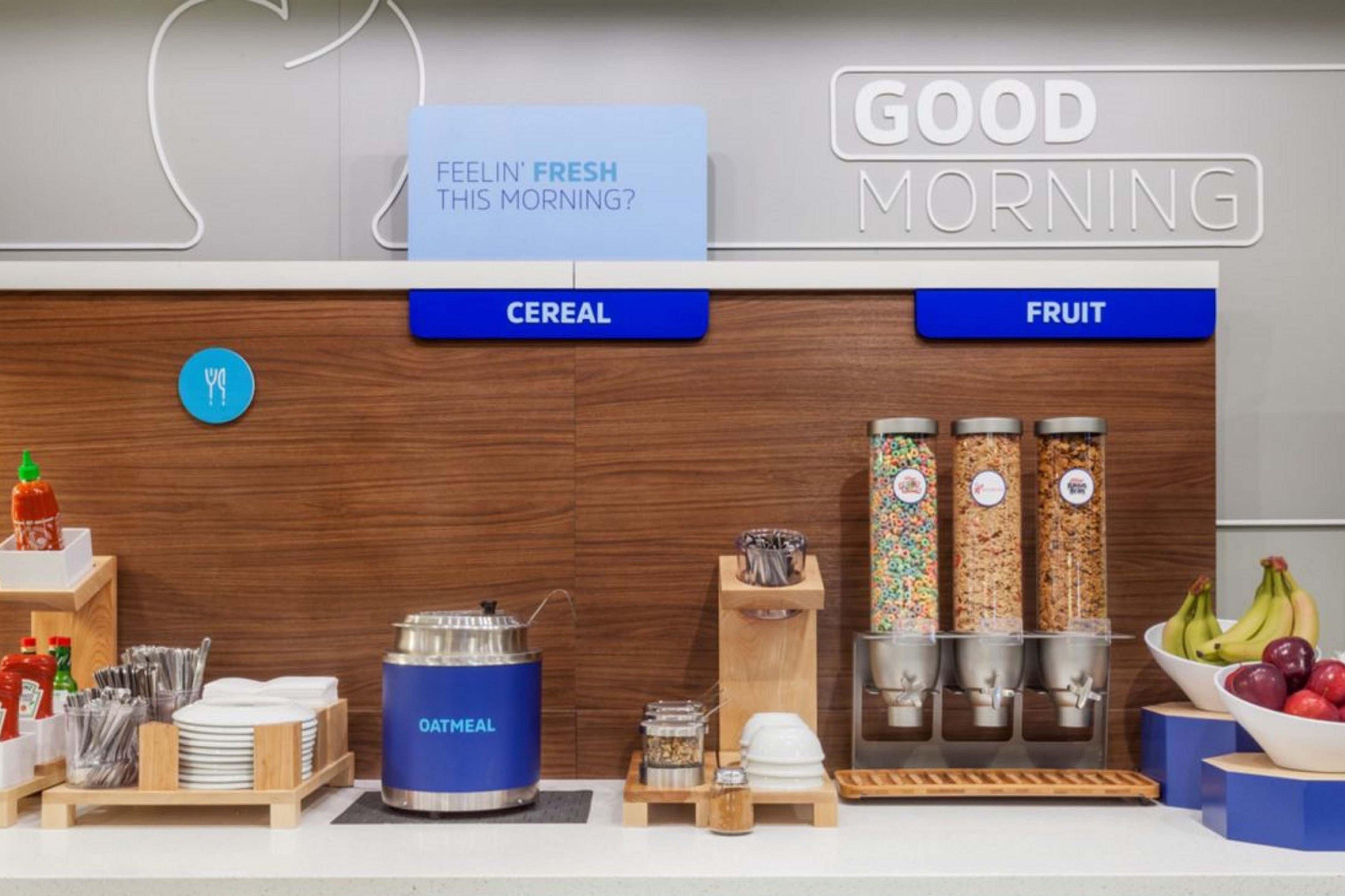 Holiday Inn Express & Suites - Nashville Metrocenter Downtown By Ihg Ngoại thất bức ảnh